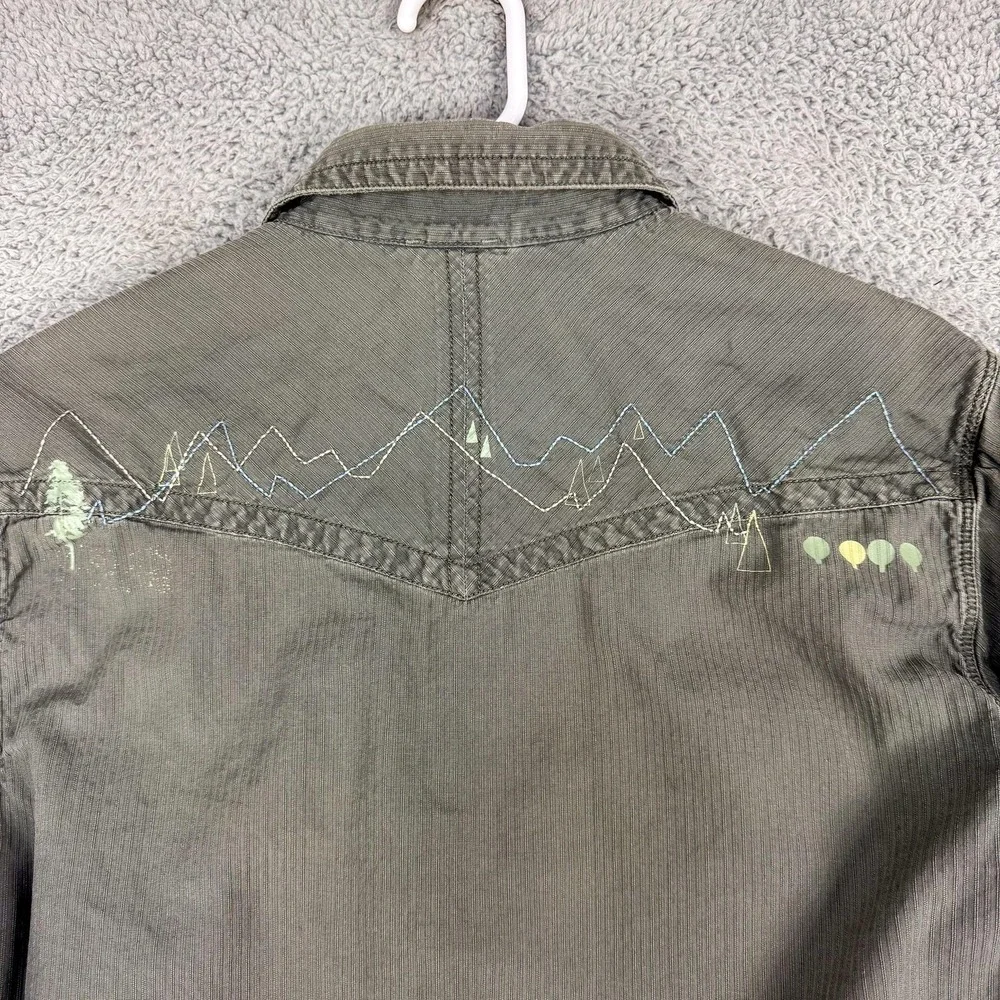 The North Face Shirt Mens Medium Gray Western‎ Snap Mountain Graphic Long Sleeve